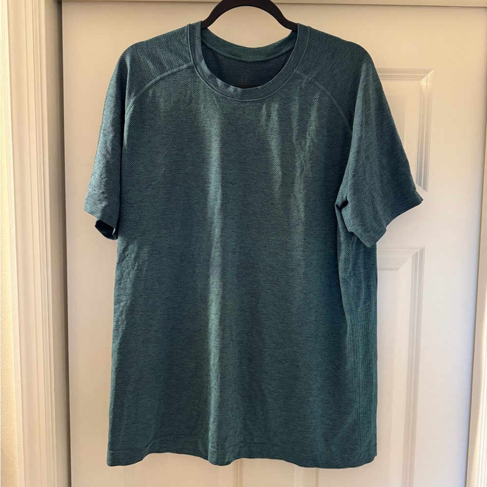 Lululemon Metal vent tech short sleeve shirt XL